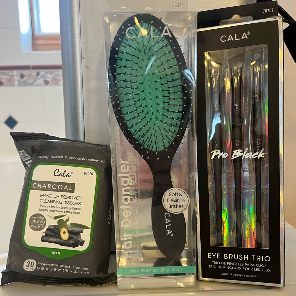 Cala Beauty Products Eye Makeup Brush Set, Detangling Hairbrush, Charcoal Wipes
